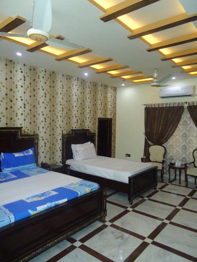 Patel Residency Guest House Karacsi Kültér fotó