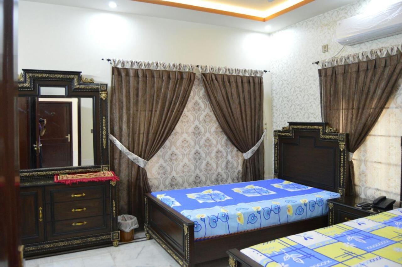 Patel Residency Guest House Karacsi Kültér fotó