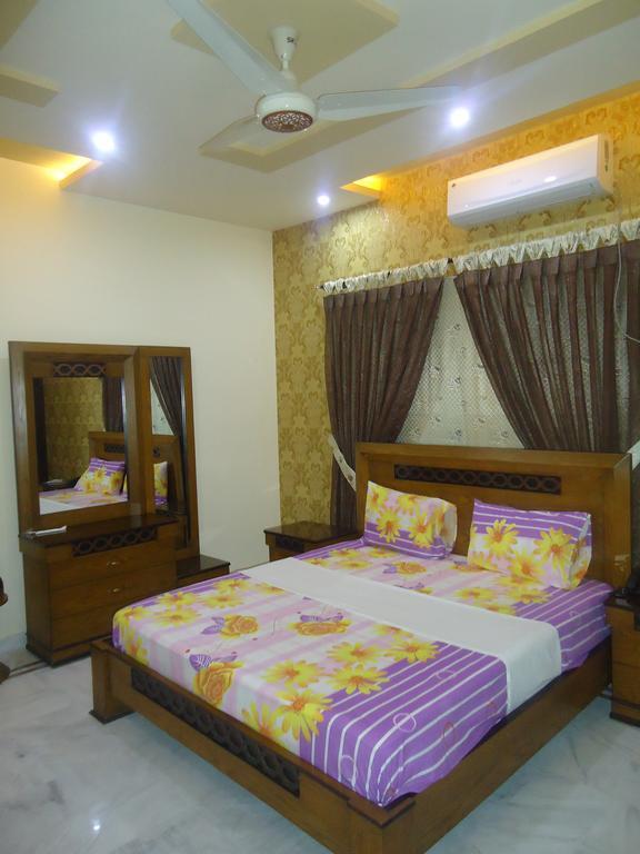 Patel Residency Guest House Karacsi Kültér fotó