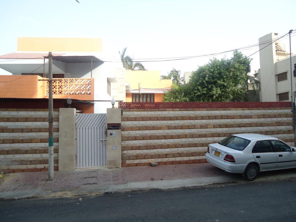 Patel Residency Guest House Karacsi Kültér fotó