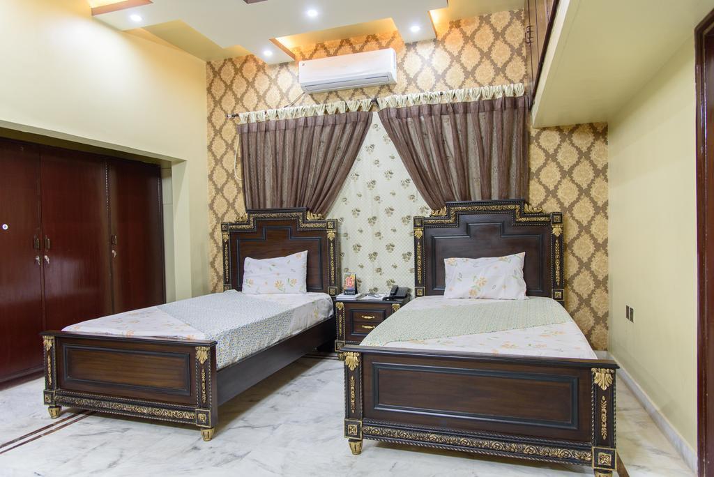 Patel Residency Guest House Karacsi Kültér fotó