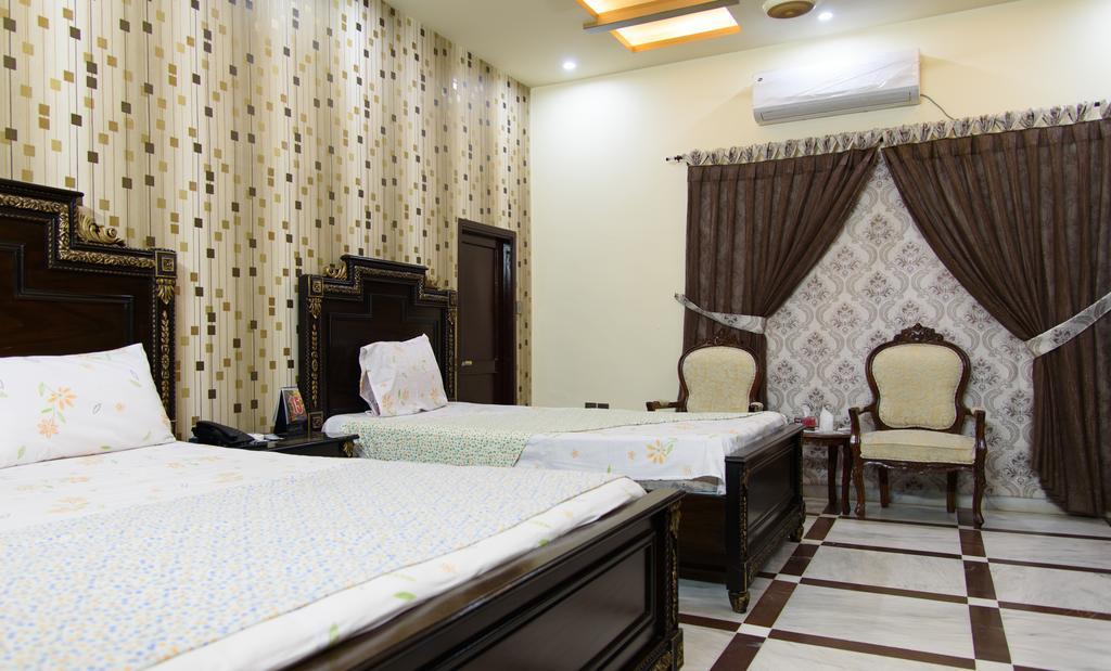 Patel Residency Guest House Karacsi Kültér fotó